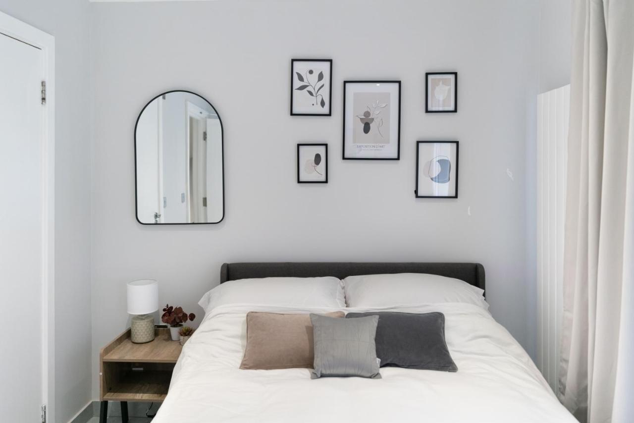 Luxury 5Bd Suite Guest House 런던 외부 사진