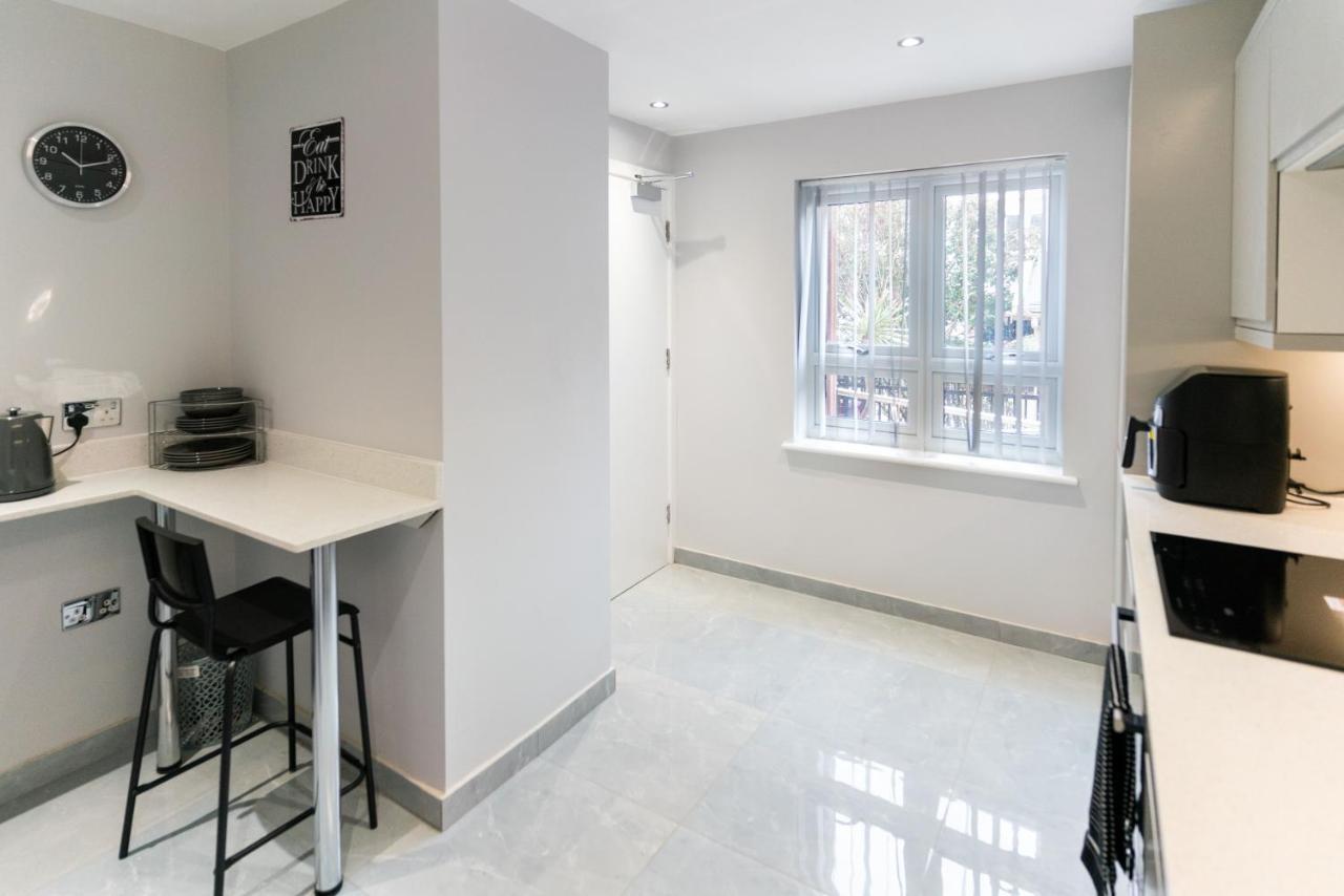 Luxury 5Bd Suite Guest House 런던 외부 사진