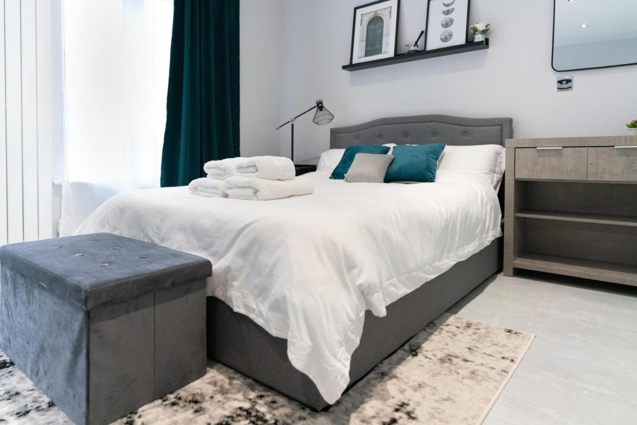 Luxury 5Bd Suite Guest House 런던 외부 사진