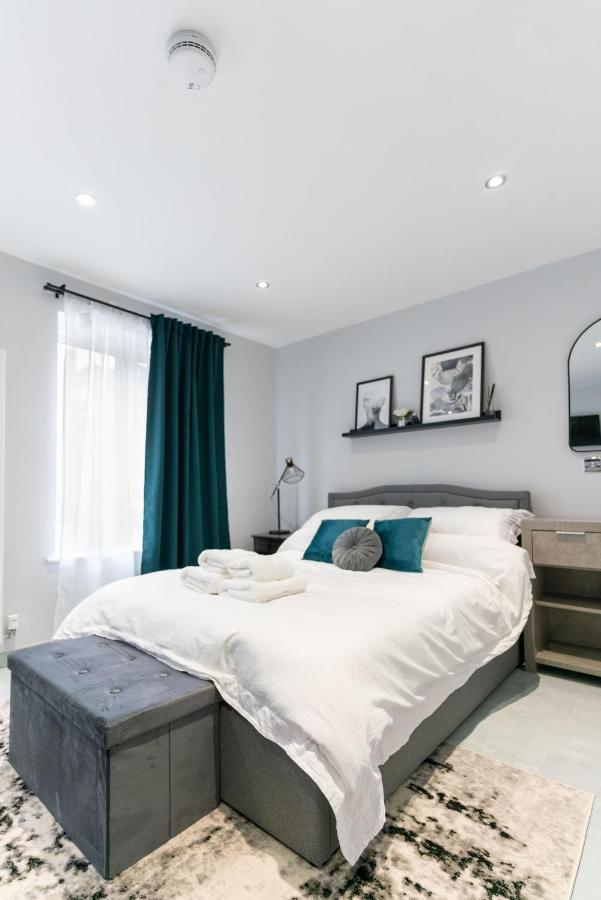 Luxury 5Bd Suite Guest House 런던 외부 사진