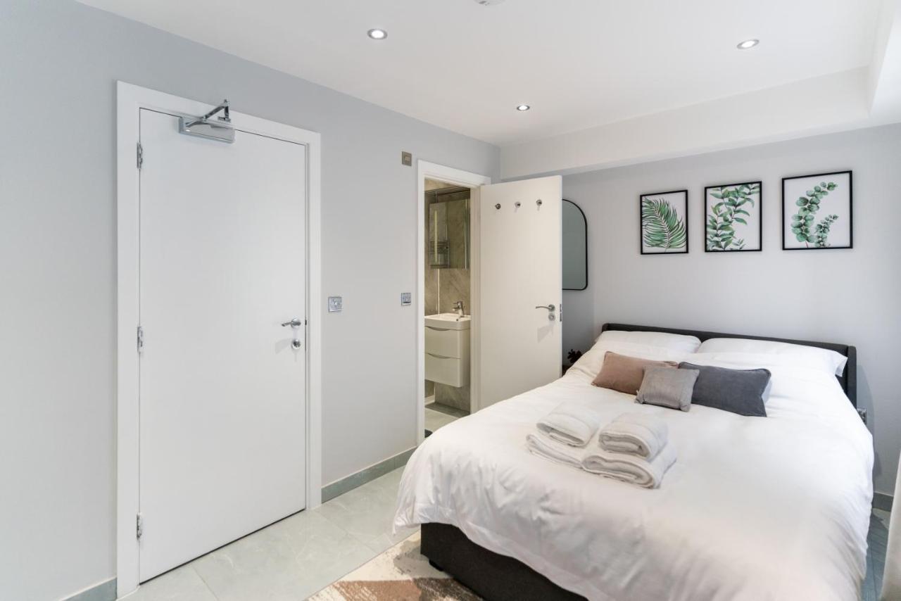 Luxury 5Bd Suite Guest House 런던 외부 사진