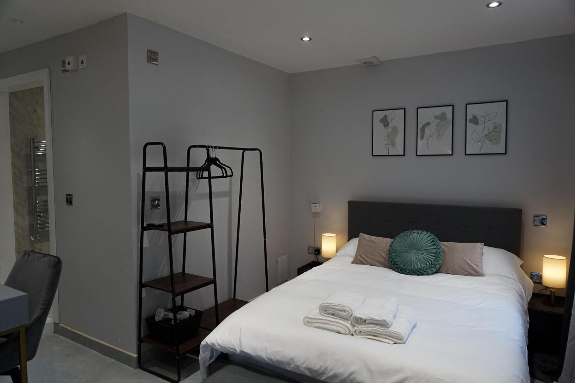 Luxury 5Bd Suite Guest House 런던 외부 사진