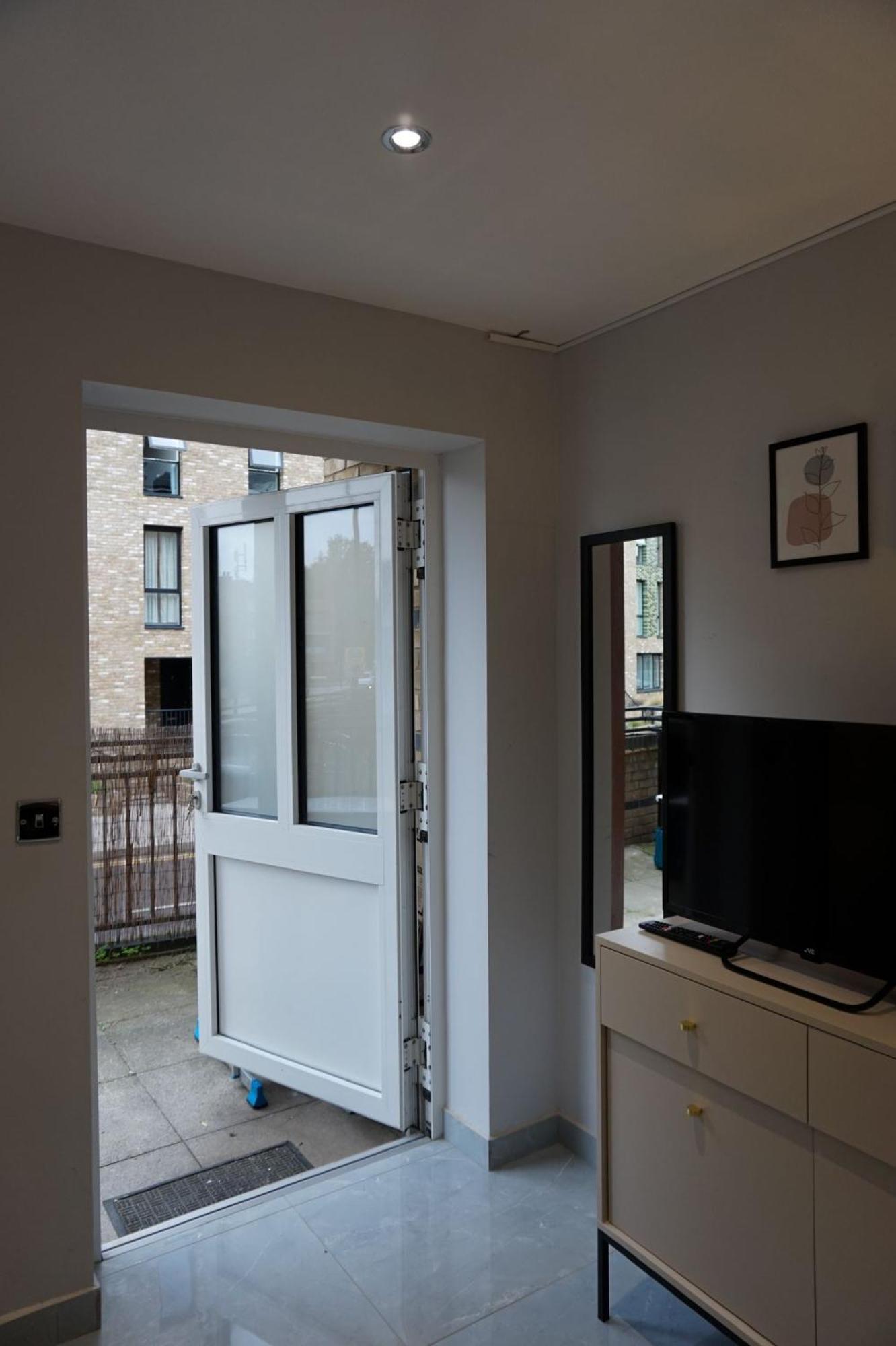 Luxury 5Bd Suite Guest House 런던 외부 사진